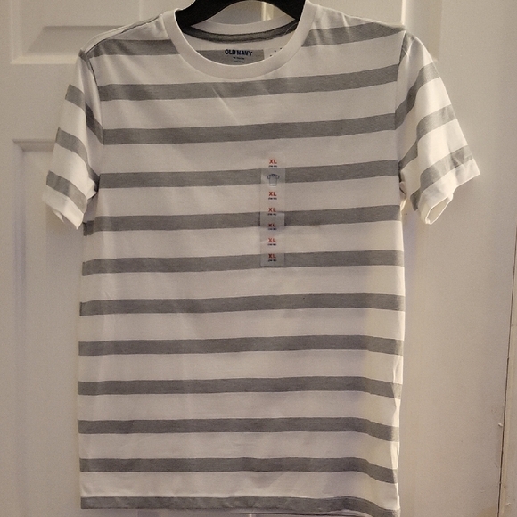 Old Navy Kids Gray and White Striped Tee - Picture 1 of 3